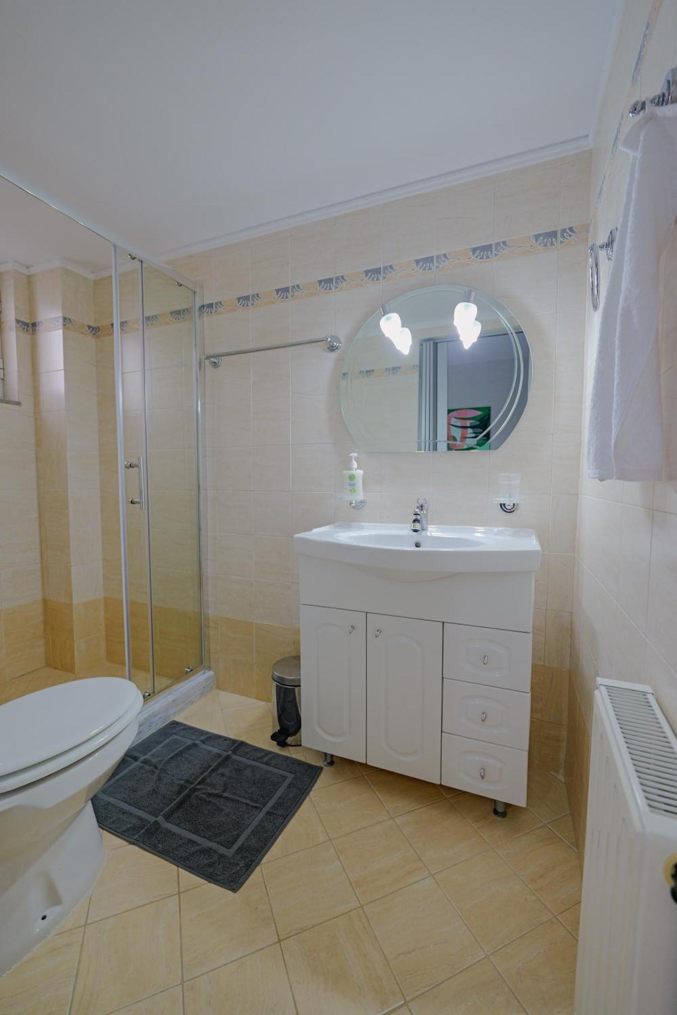 סרנדה Villa Vrion מראה חיצוני תמונה